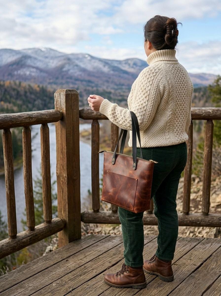Idlewilde Zip Tote Bag in Lava