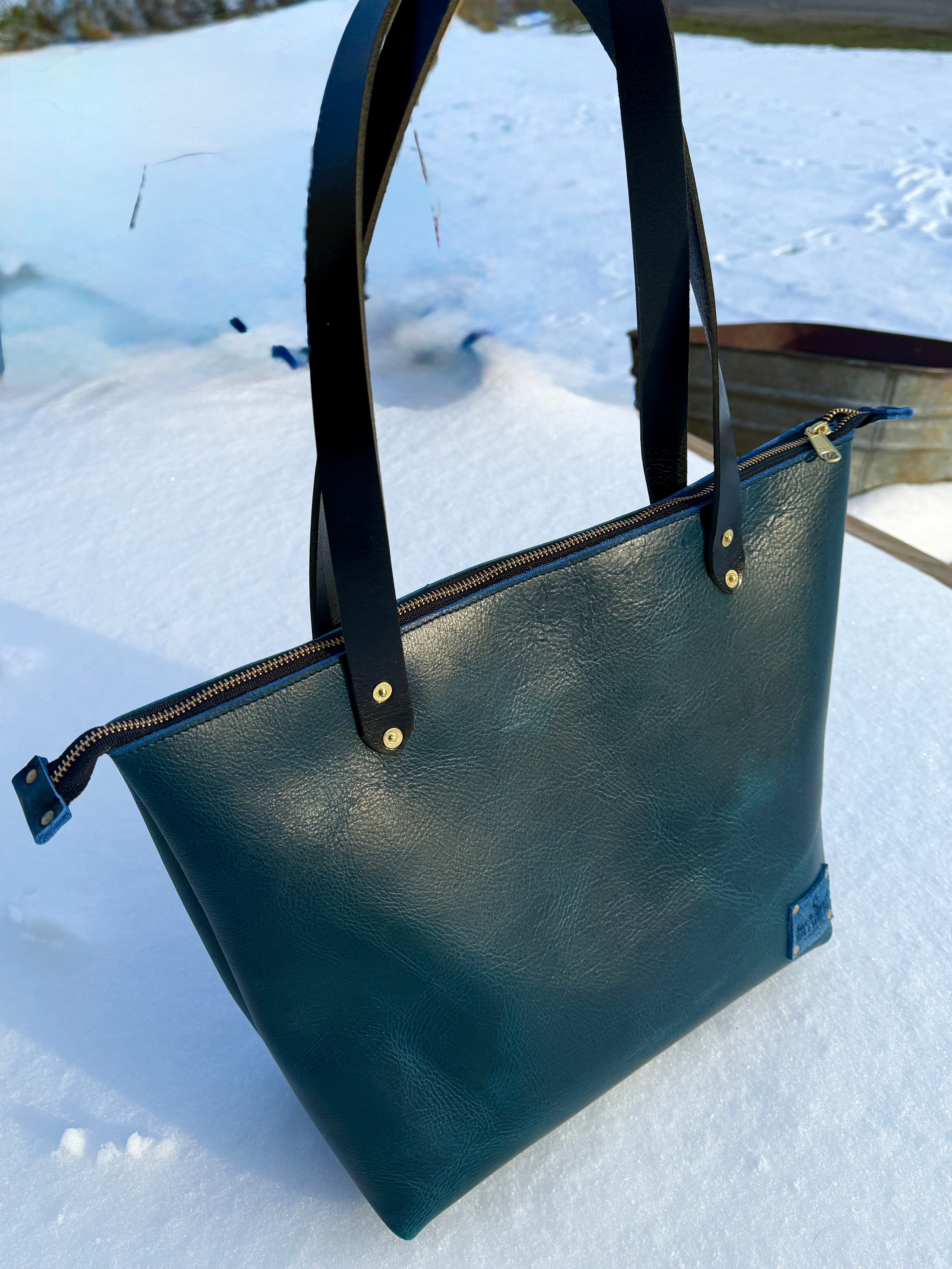 Idlewilde Zip Tote Bag in Boreal